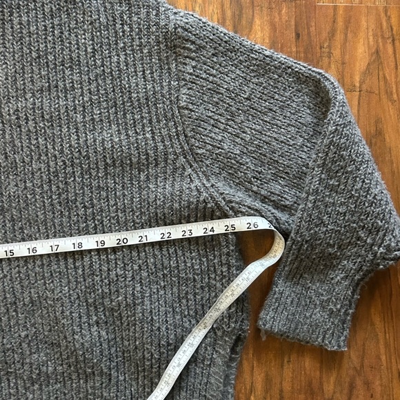 Oversized Cowl Neck Grey Sweater Women’s Size Medium - Picture 8 of 9
